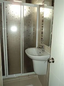 Send Aparthotel