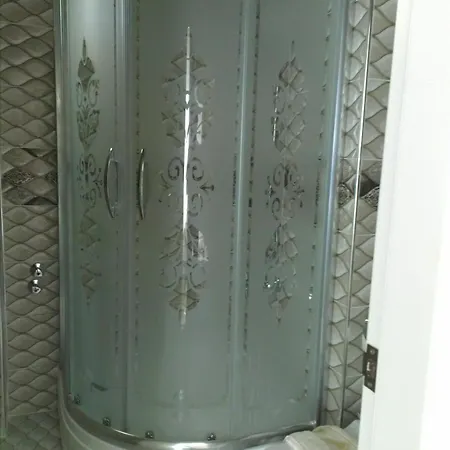 Send Aparthotel 3*